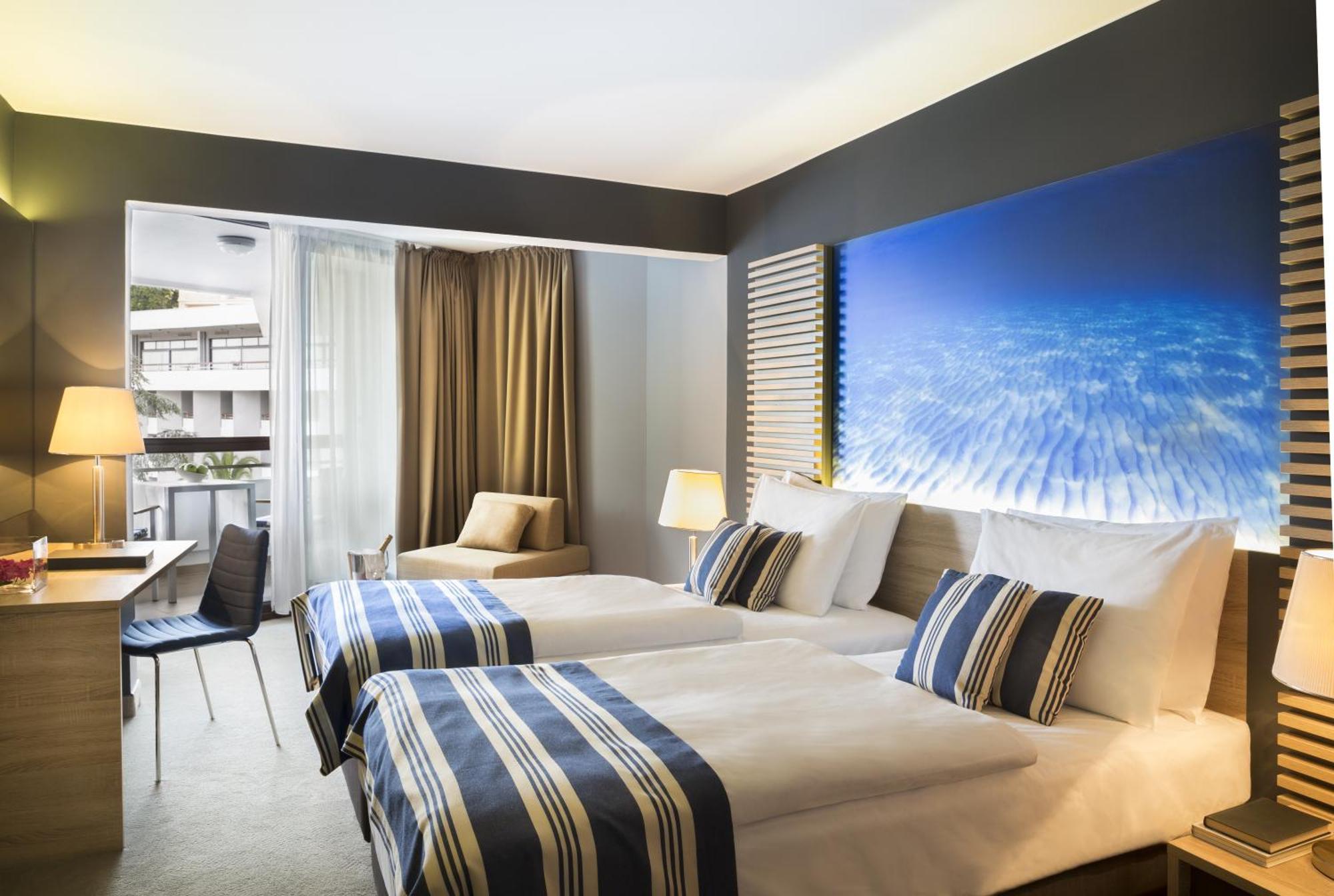 Junior Suite,1435693393:JPEG