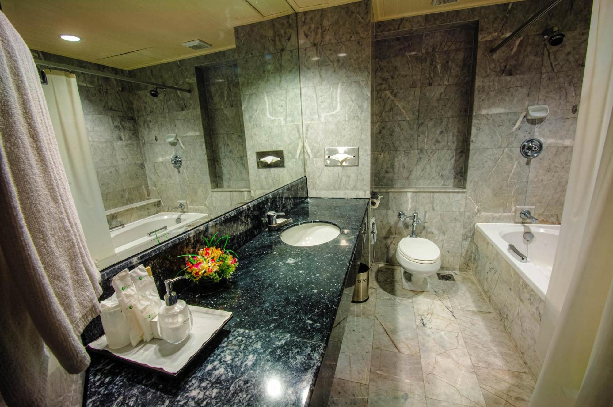 Deluxe Double or Twin Room - Building Wing,1563277567:JPEG
