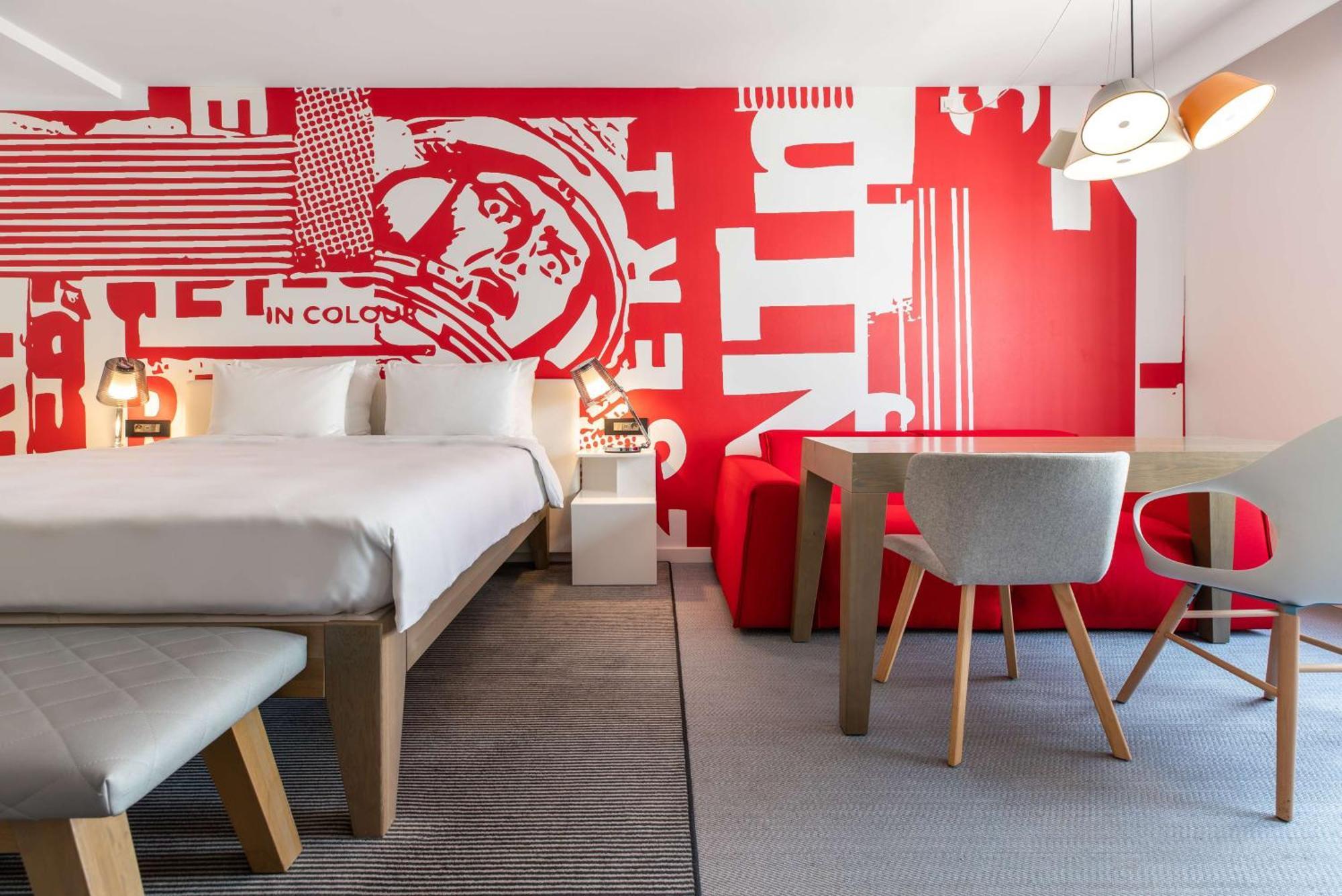 Junior Suite,1437897478:JPEG