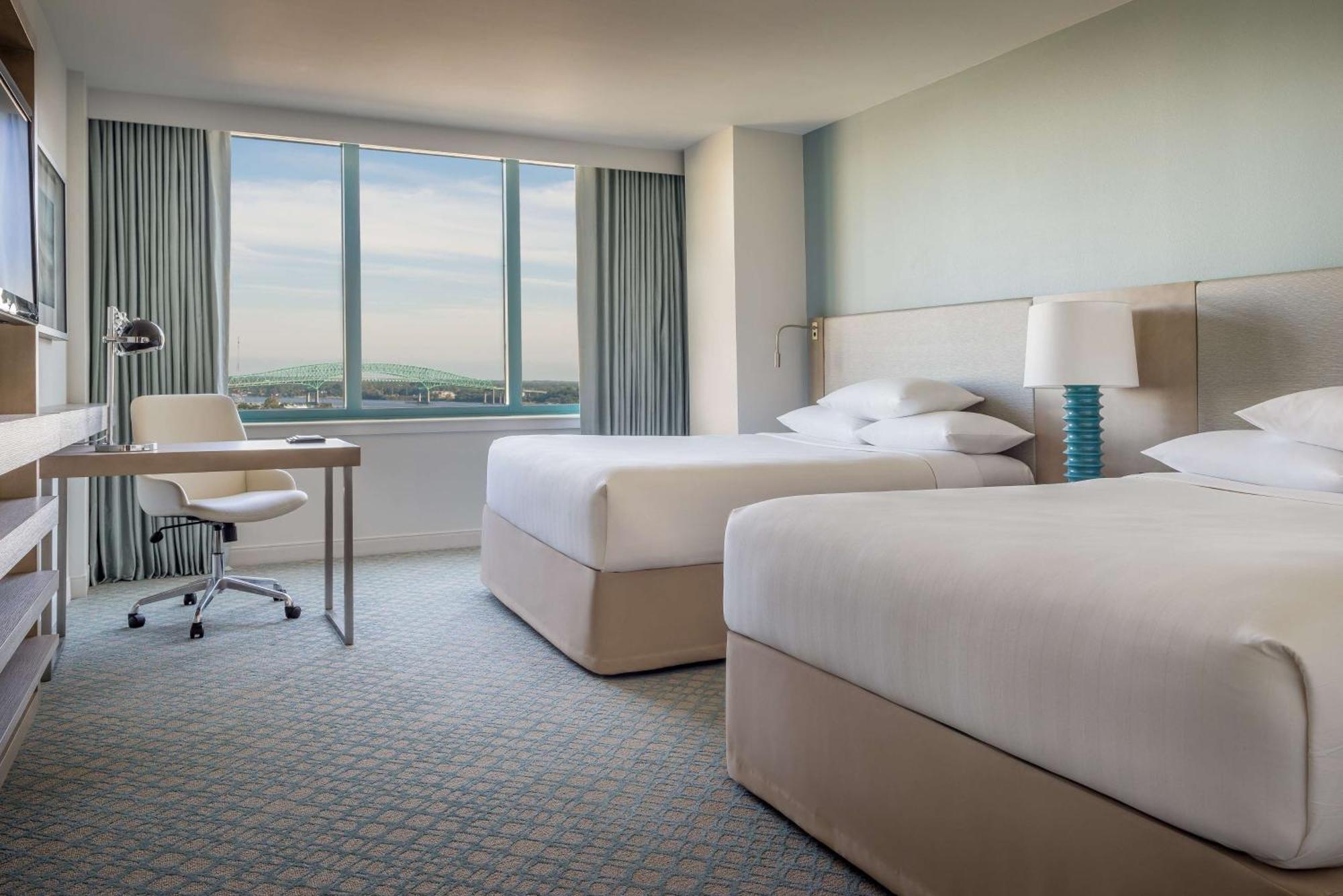 Queen Room Two Queen Beds Accessible Tub Disability Access