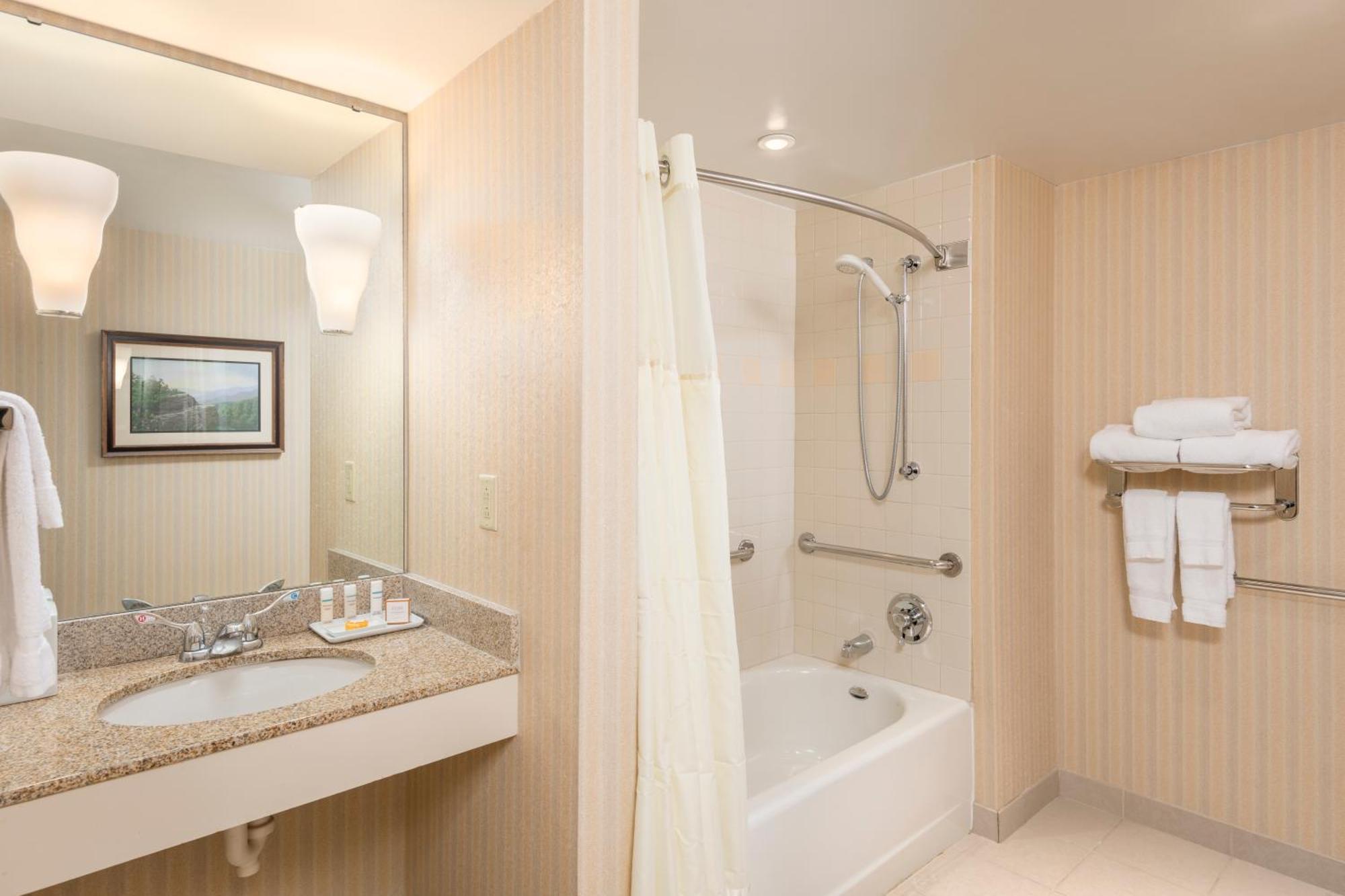 Queen Room with Two Queen Beds - Disability Access
