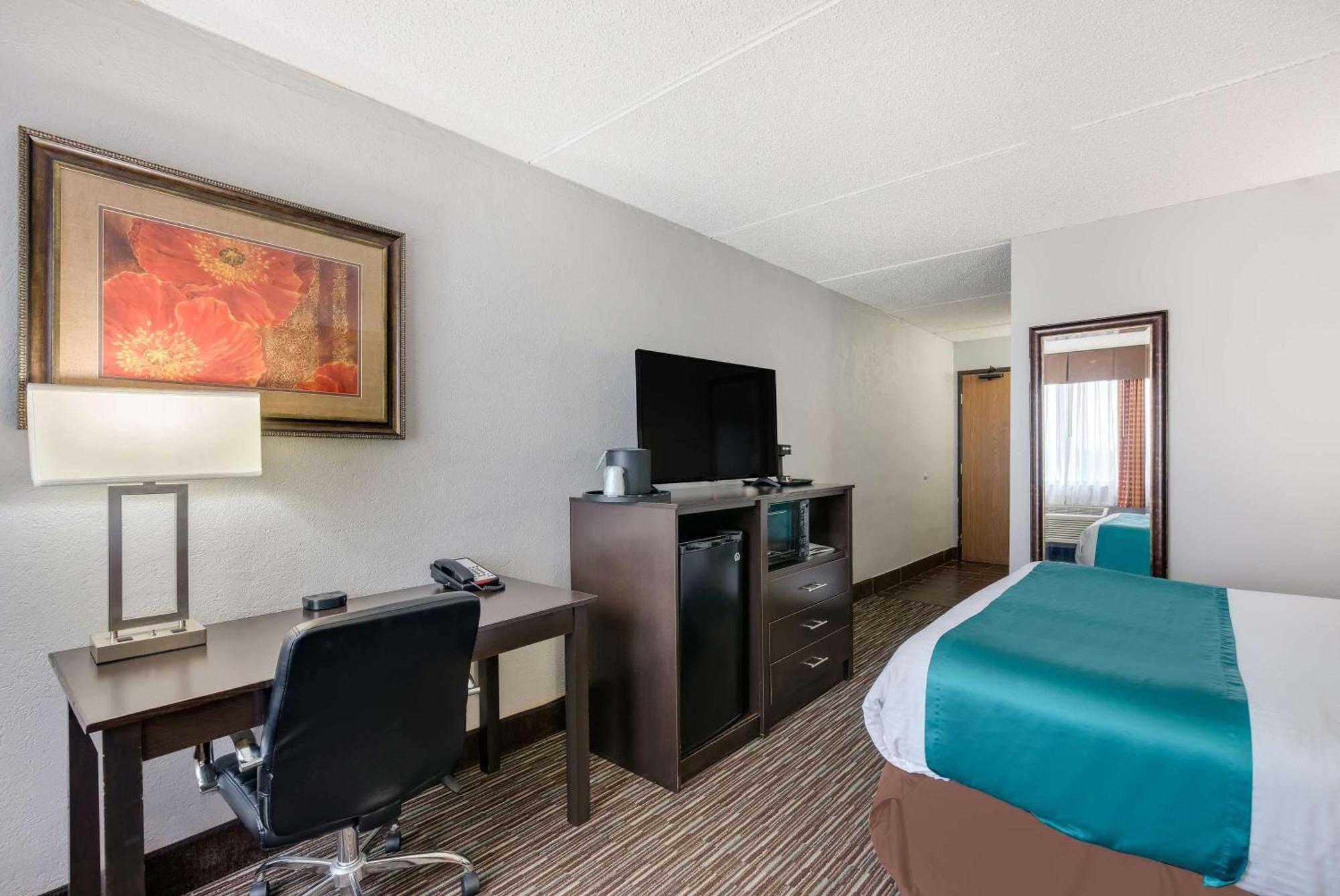 Queen Room - Disability Access/Non-Smoking