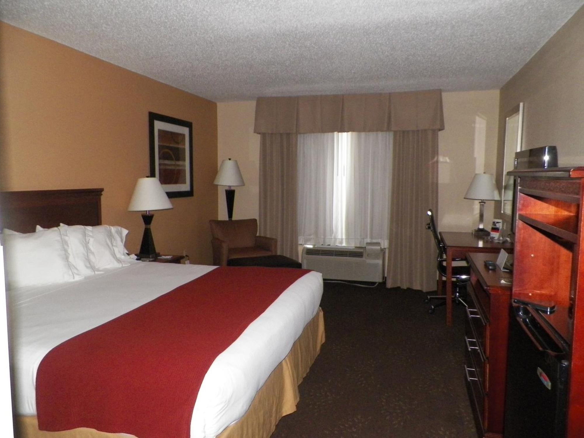 Standard King Room