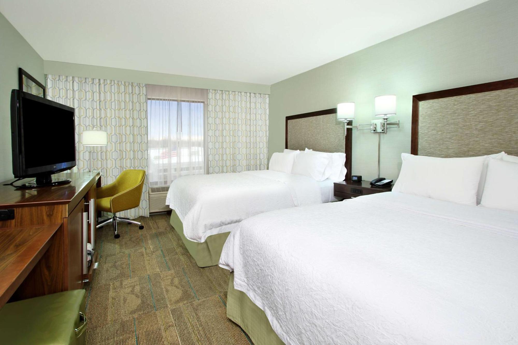 Room with Two Queen Beds - Non-Smoking