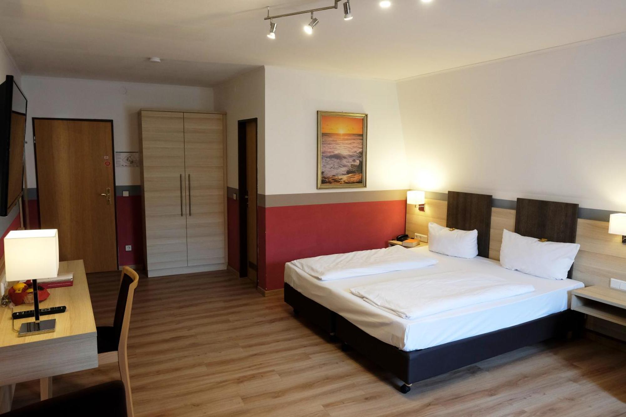 Comfort Double Room,184713654:JPEG