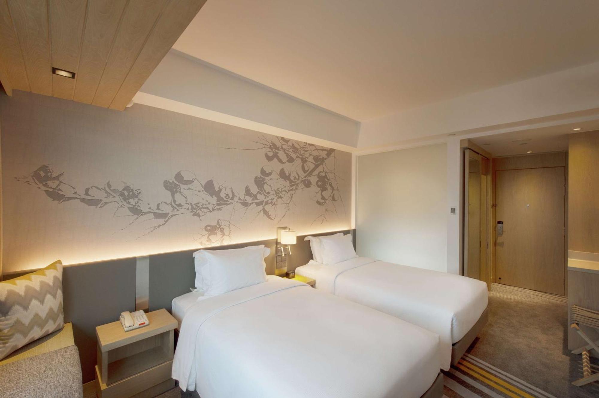 Deluxe King Room City View,1454191471:JPEG