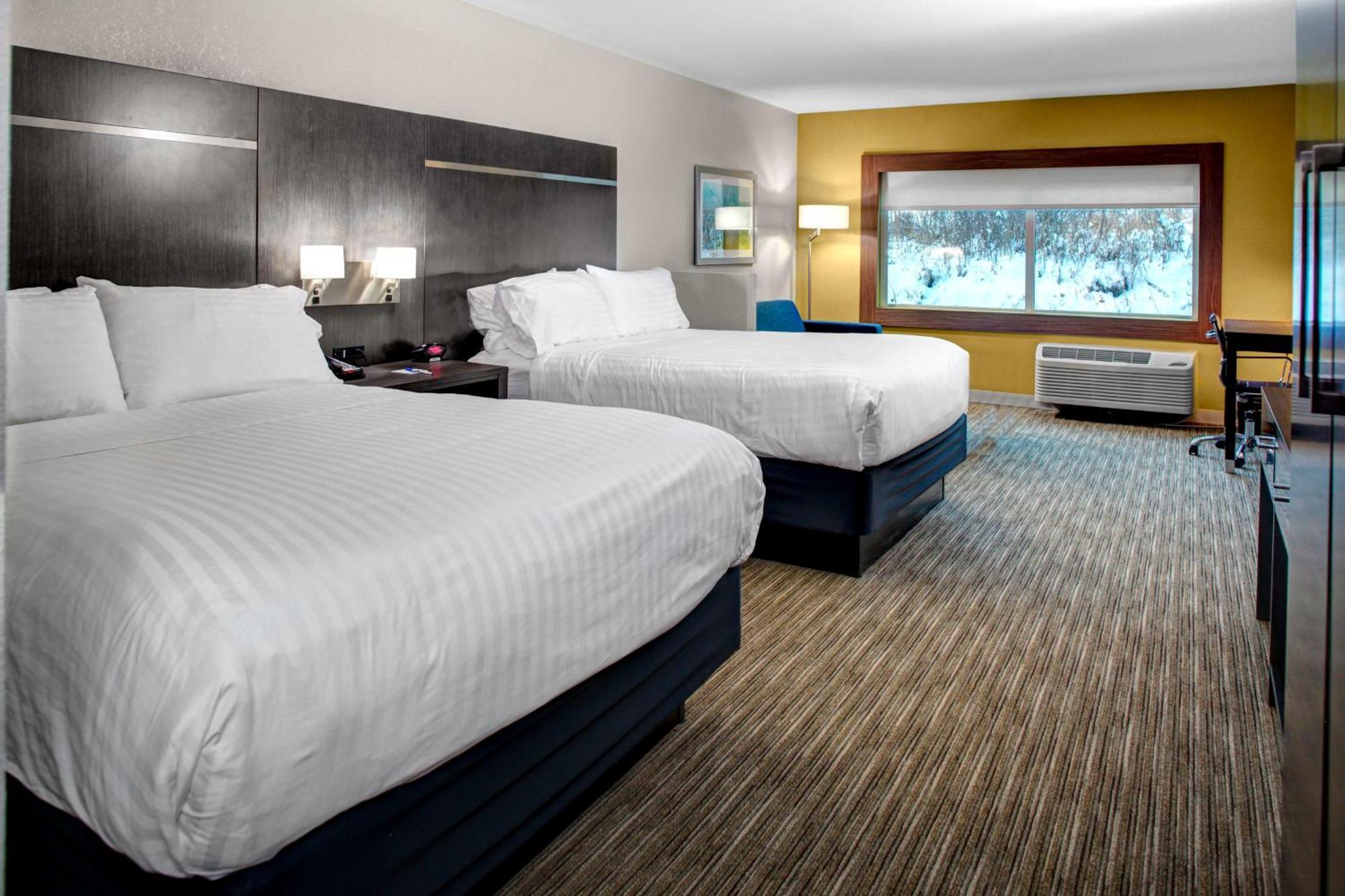Standard Room with Two Queen Beds