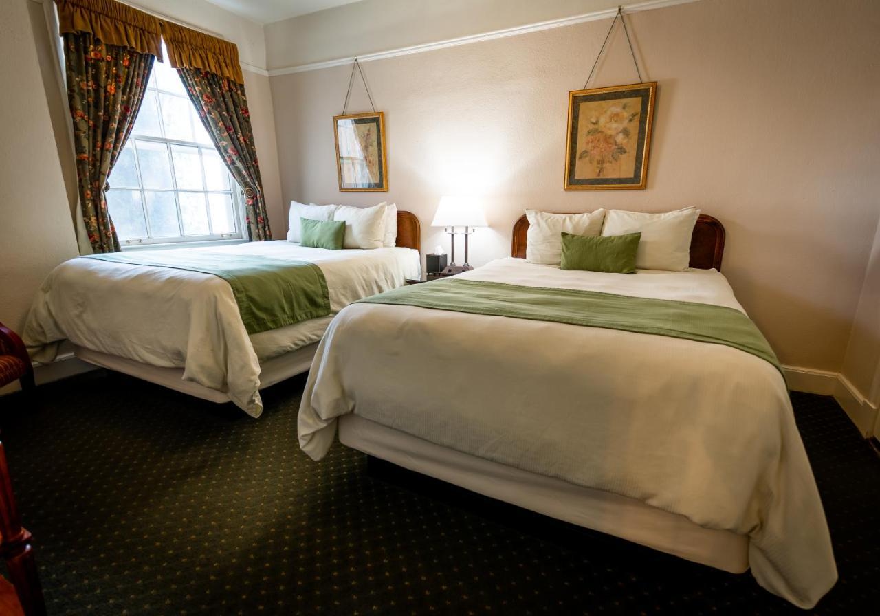 Deluxe Family Suite,1466205617:JPEG