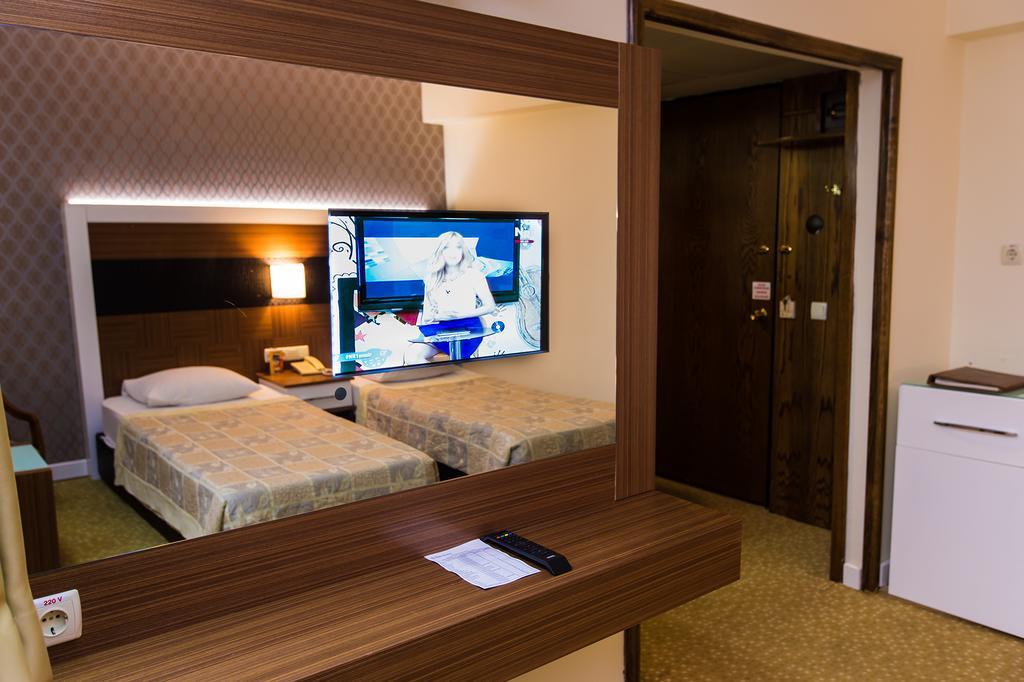 Economy Twin Room without Balcony & View,147715751:JPEG