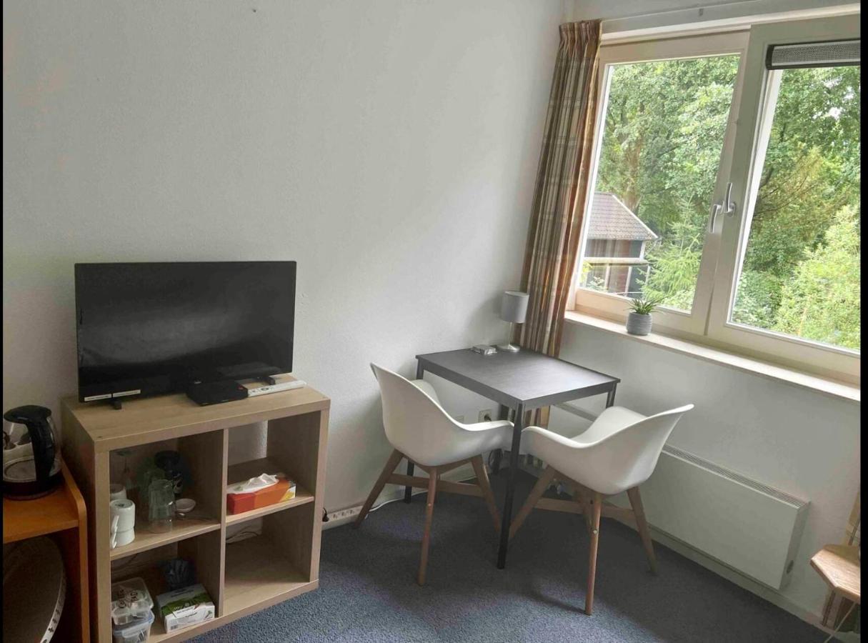 Double Room with Shared Bathroom,1477061386:JPEG