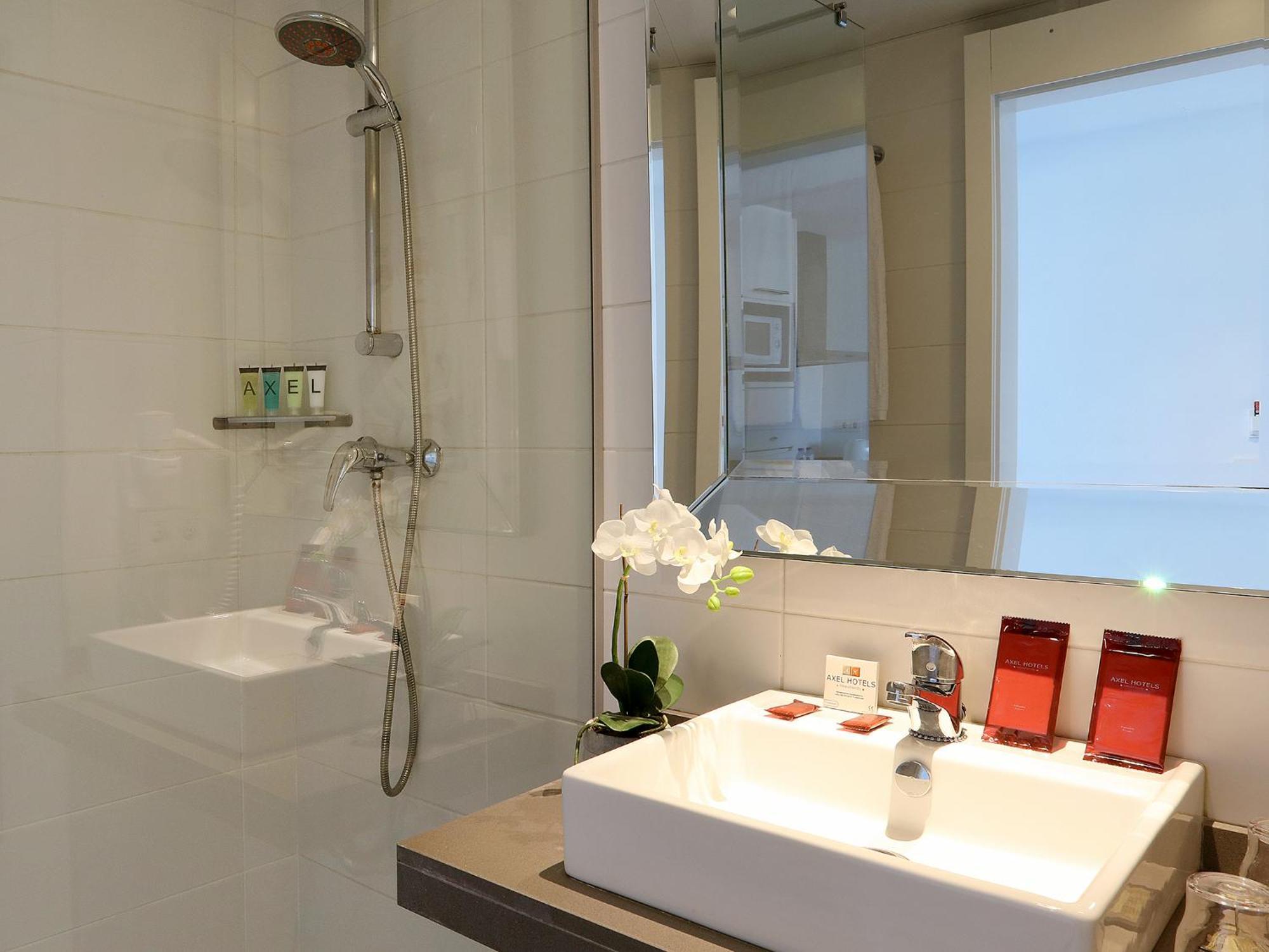Junior Suite met Gedeeltelijk Uitzicht op Zee