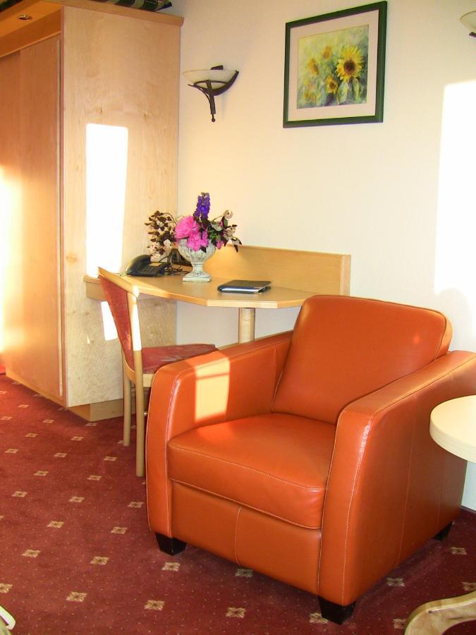 Single Room Balcony,1479721541:JPEG