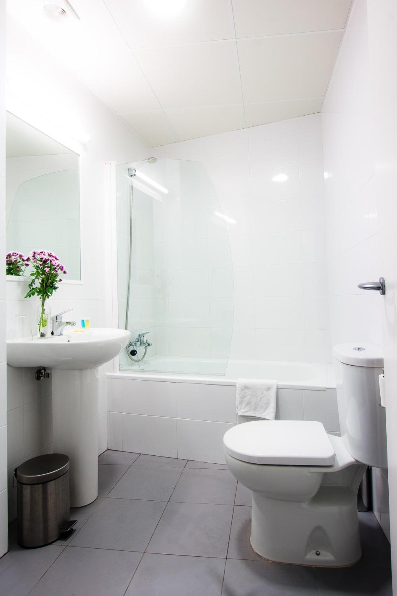 Standard Triple Room,1065665812:JPEG