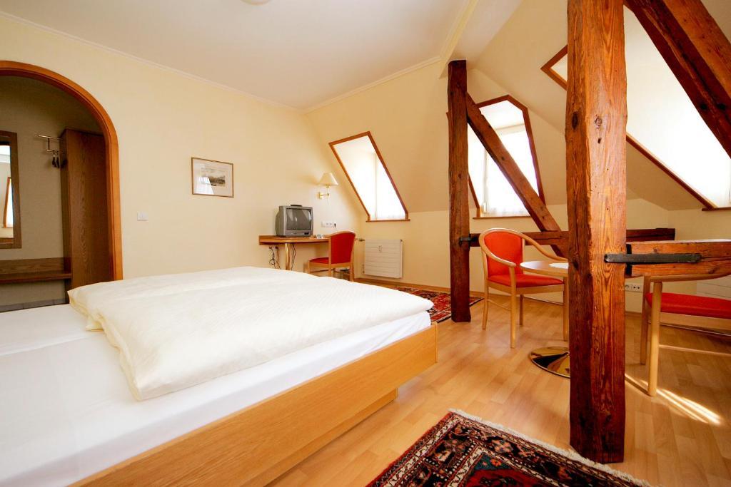 Double Room,462749322:JPEG