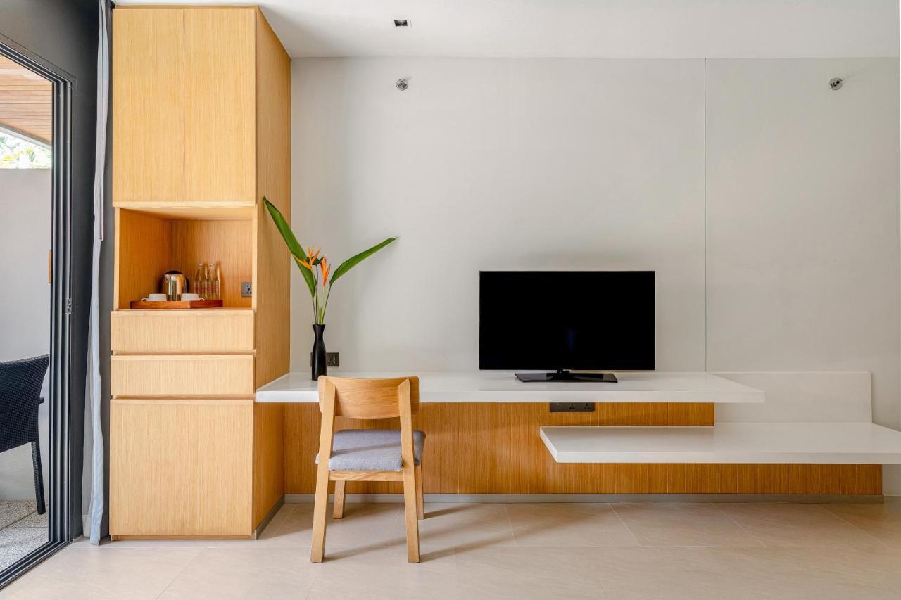 Deluxe King Oasis Room