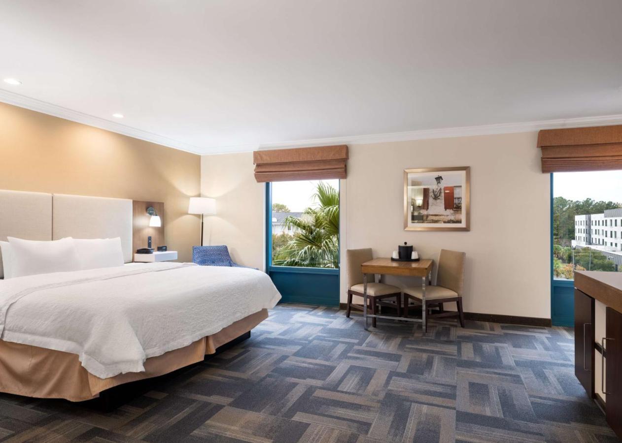 Deluxe King Room with Whirpool - Non-Smoking