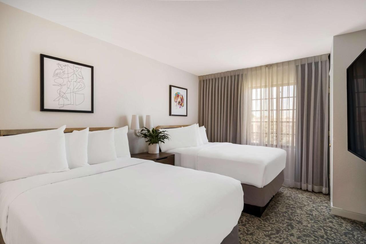 Suíte de 1 Quarto com 2 Camas de Casal