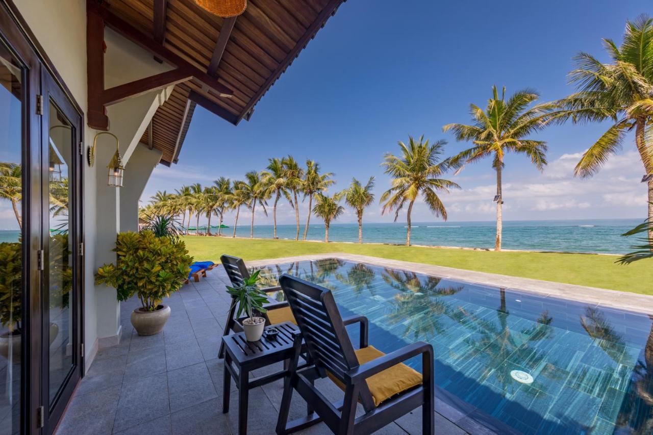 03 BEDROOM OCEAN FRONT VILLA WITH PRIVATE POOL