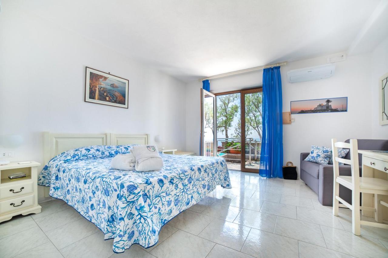Superior Double Room with Sea View,1520917765:JPEG