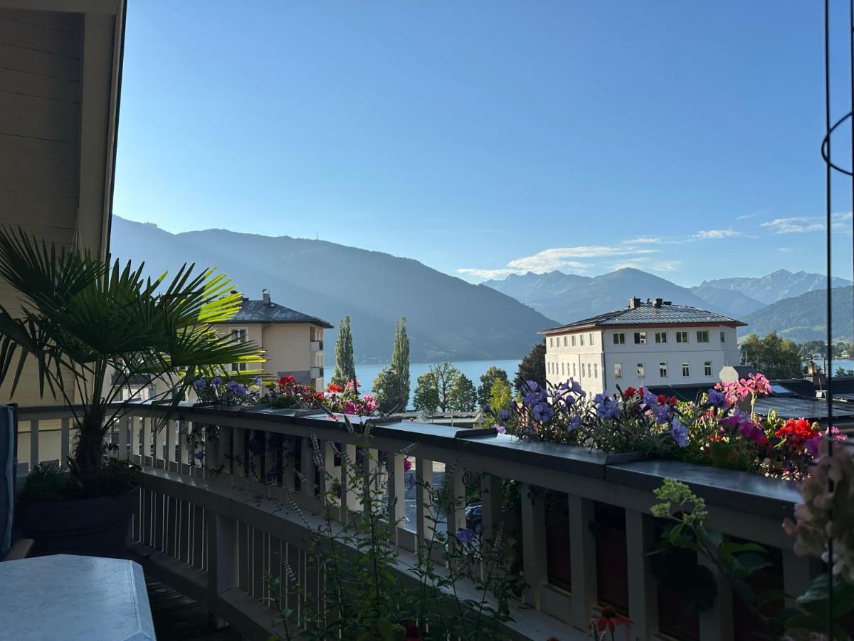 Villa A mit Seeblick und großem Balkon/offenem Kamin