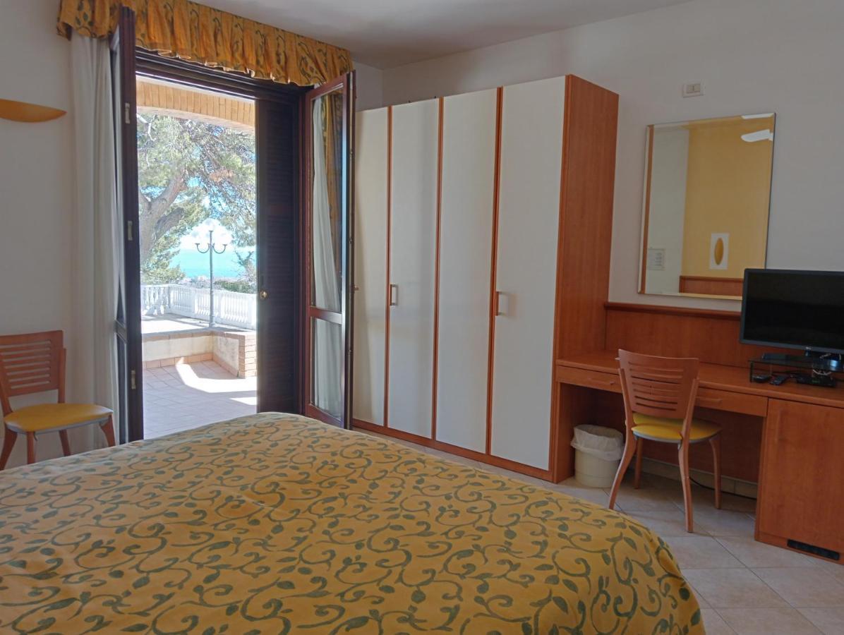 Large Double Room,1499391244:JPEG