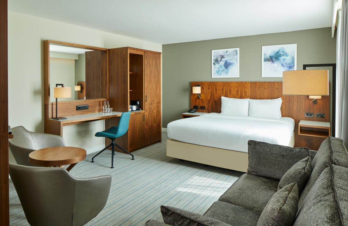 Junior Suite, 1 King, Sofa bed,1414181903:JPEG