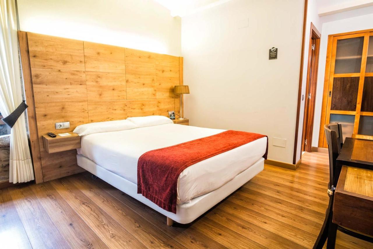Standard Double or Twin Room,1498800970:JPEG