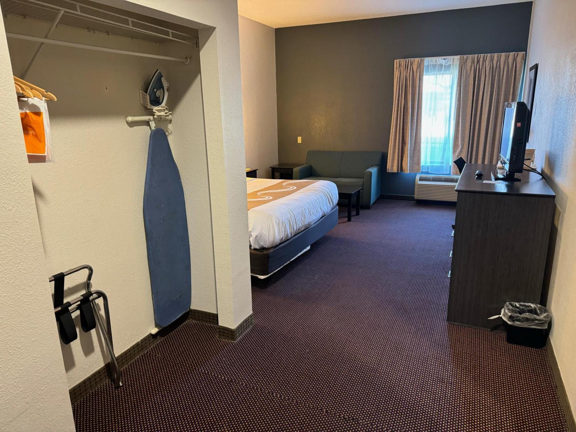 King Room - Non-Smoking