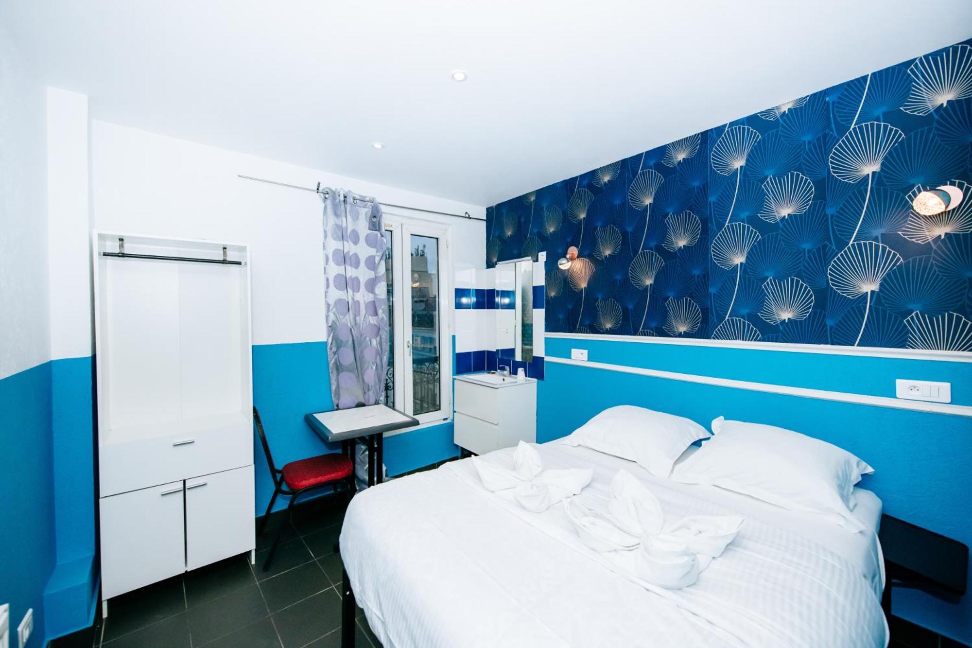 Quarto Duplo Standard com Casa de Banho Partilhada