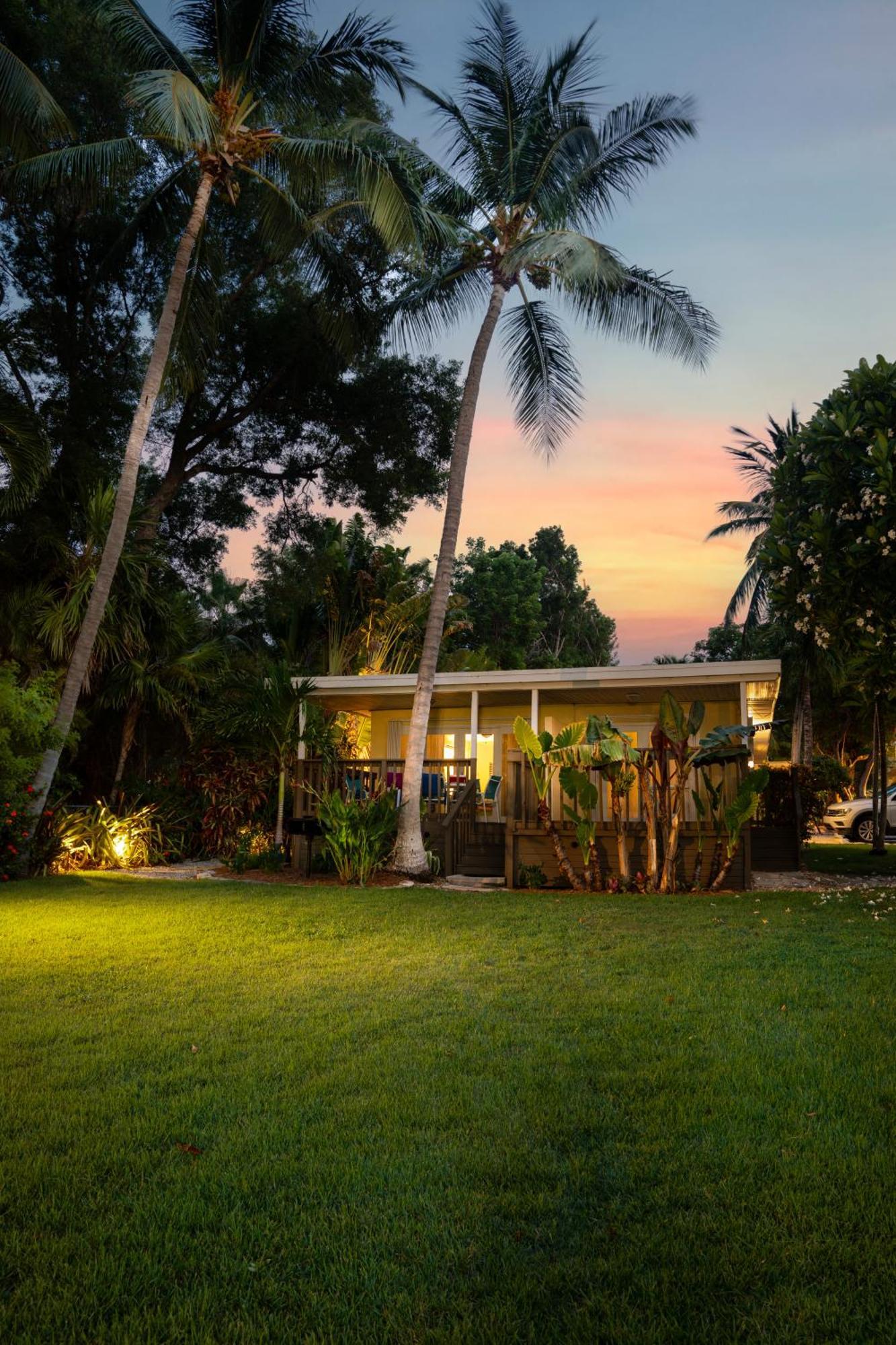Villa mit 1 Schlafzimmer und Blick auf das Wasser