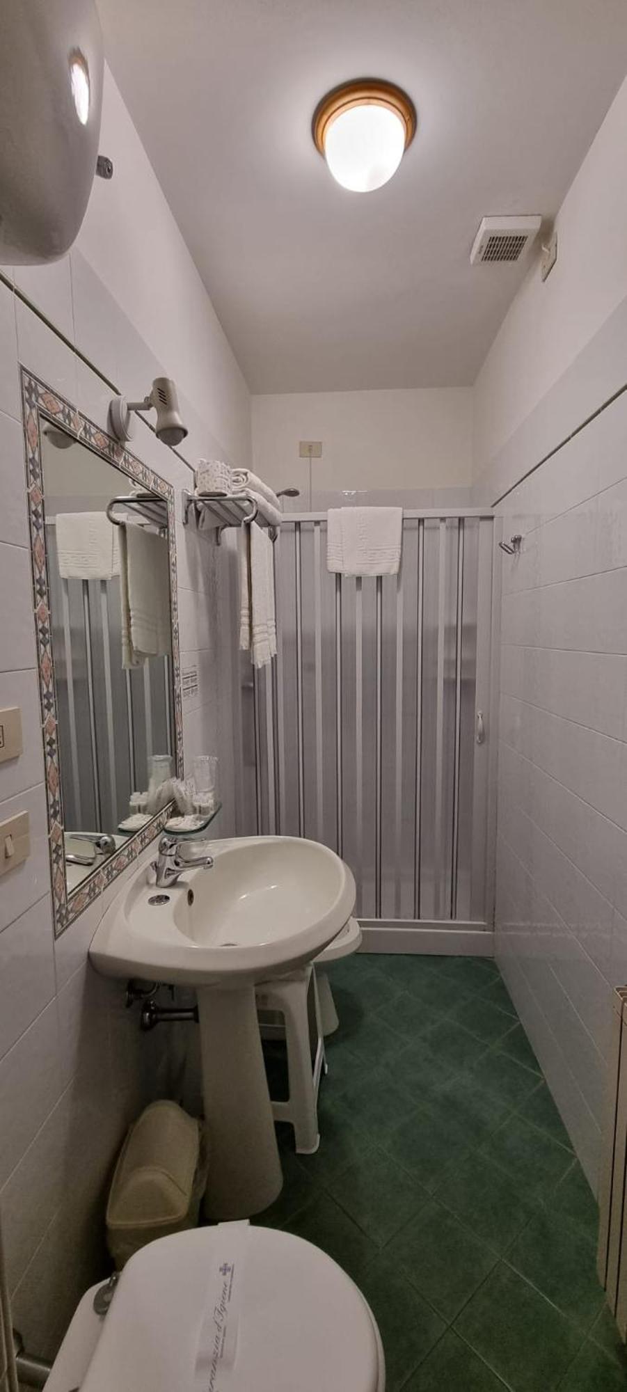 Quadruple Room,1651737190:JPEG