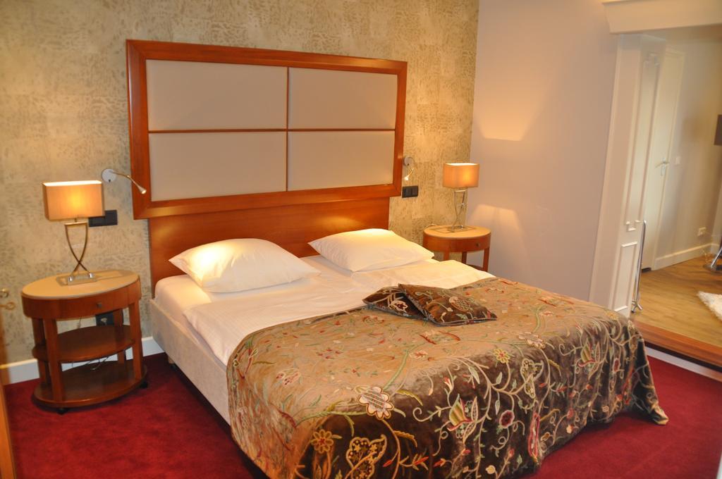 Junior Suite,153114466:JPEG