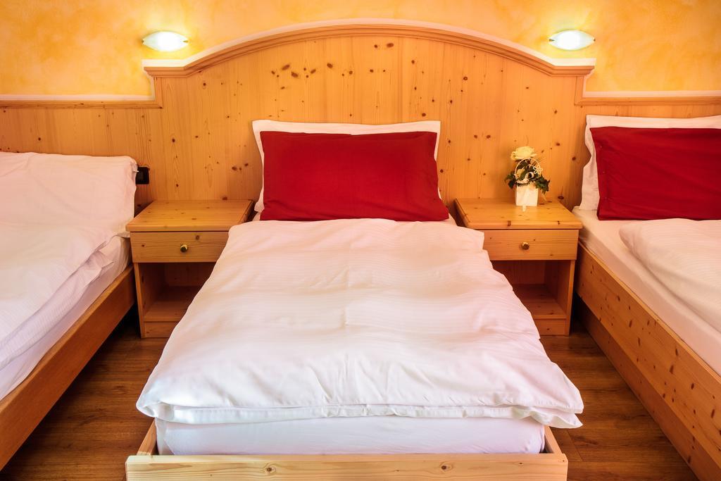 Triple Room,917551891:JPEG