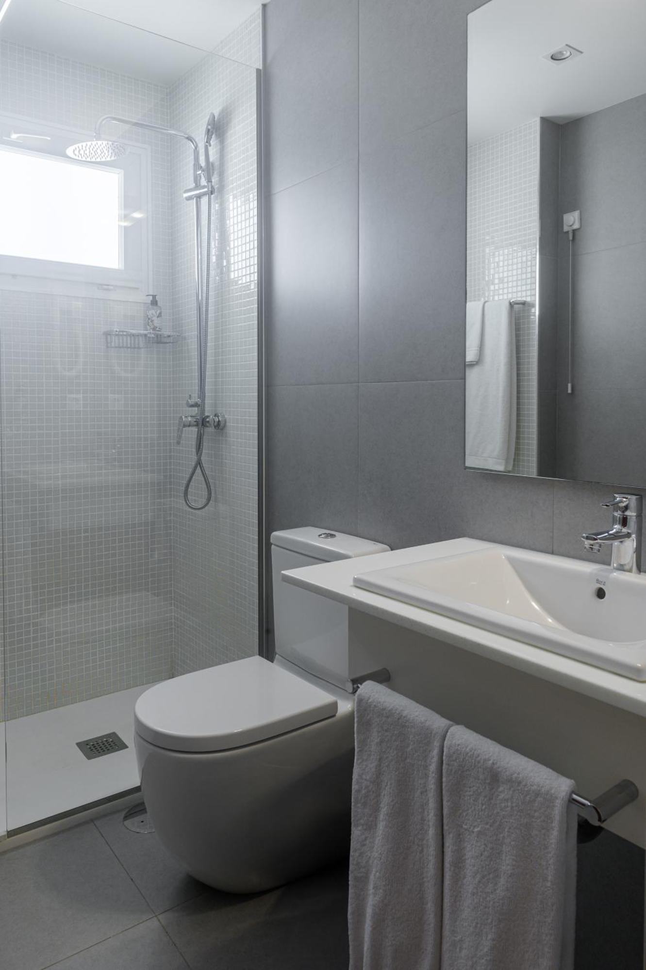 Double Room,1516373032:JPEG