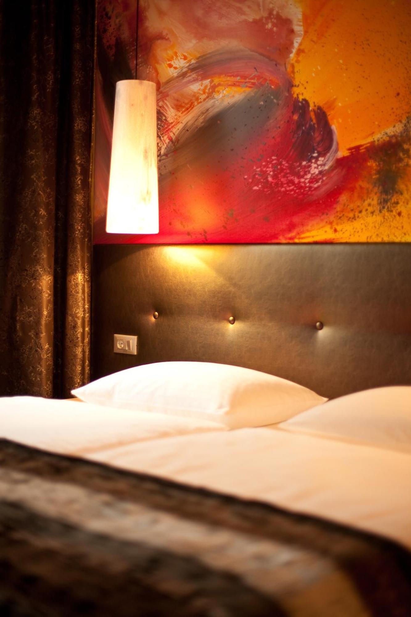 Classic Double or Twin Room,1516414888:JPEG