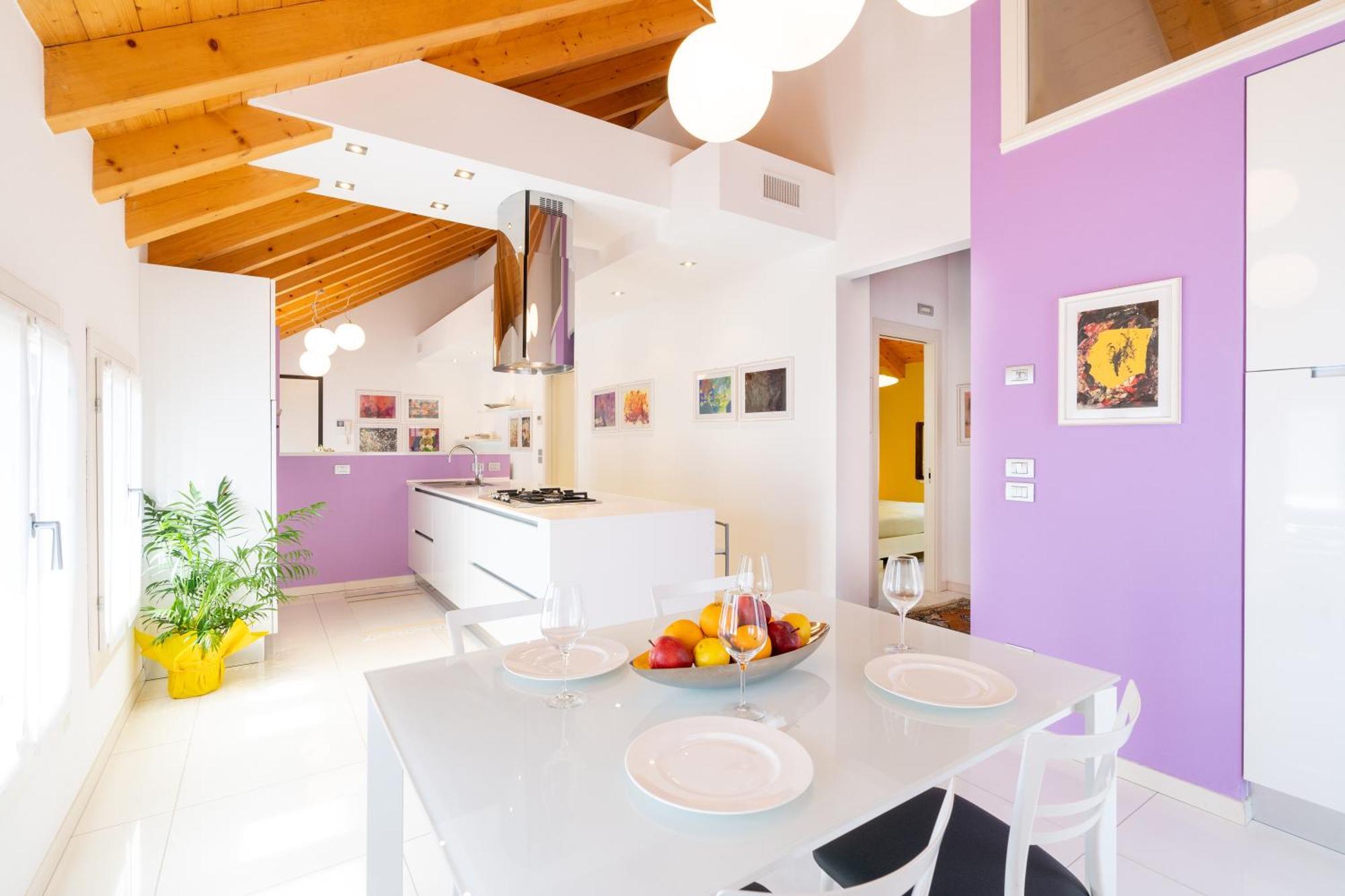 Apartamento com 2 Quartos e Terraço