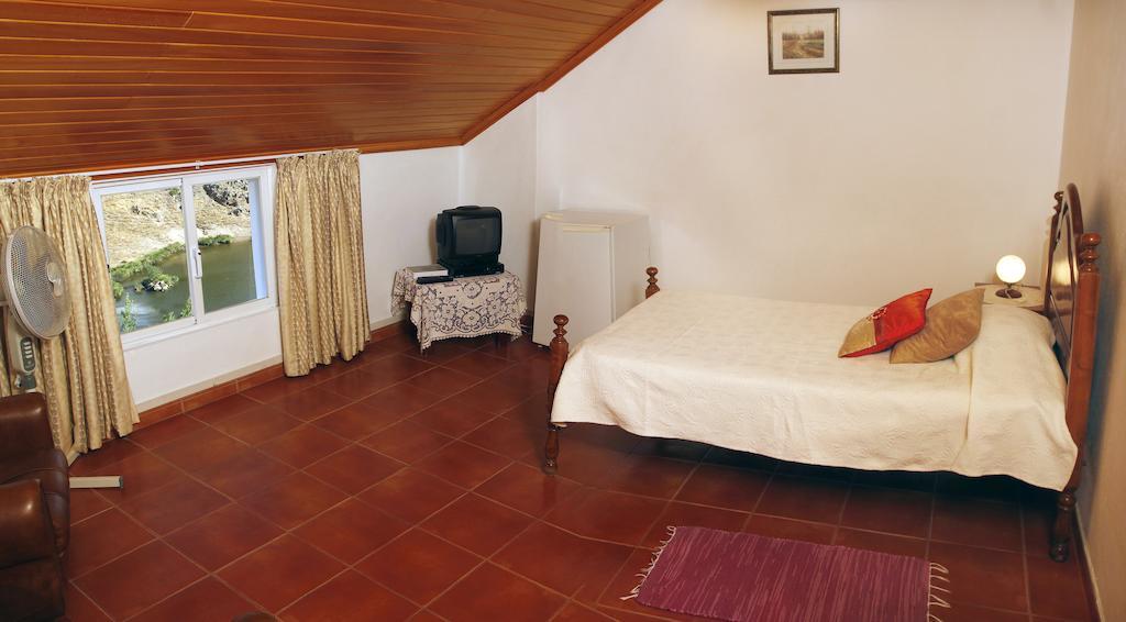 Quarto Triplo com Varanda