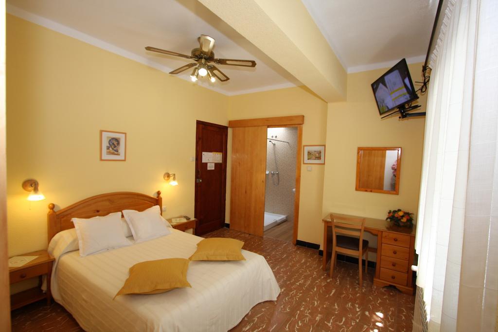 Habitación Doble con aparcamiento - 1 o 2 camas
