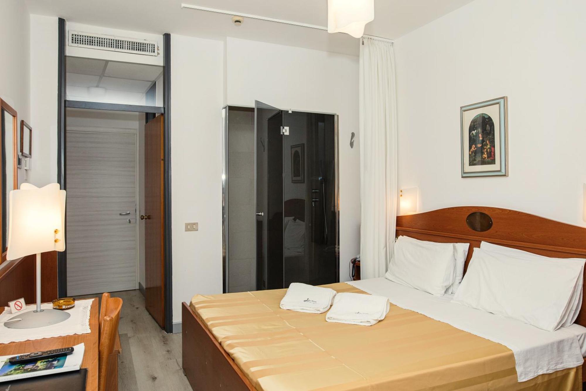 Deluxe Double Room with Shower,1521534484:JPEG