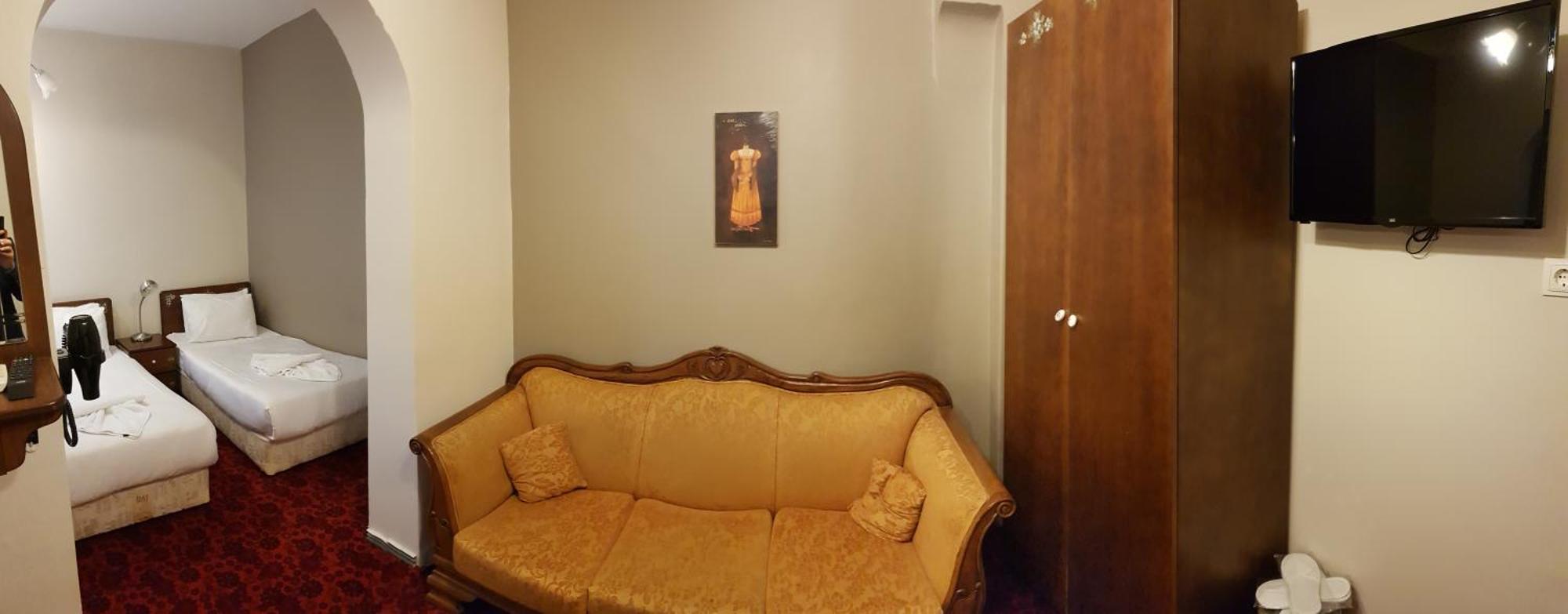 Chambre Triple avec Salle de Bains Privative