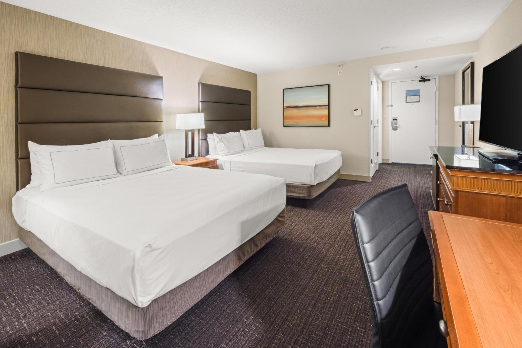 Queen Room with Two Queen Beds,1657148575:JPEG