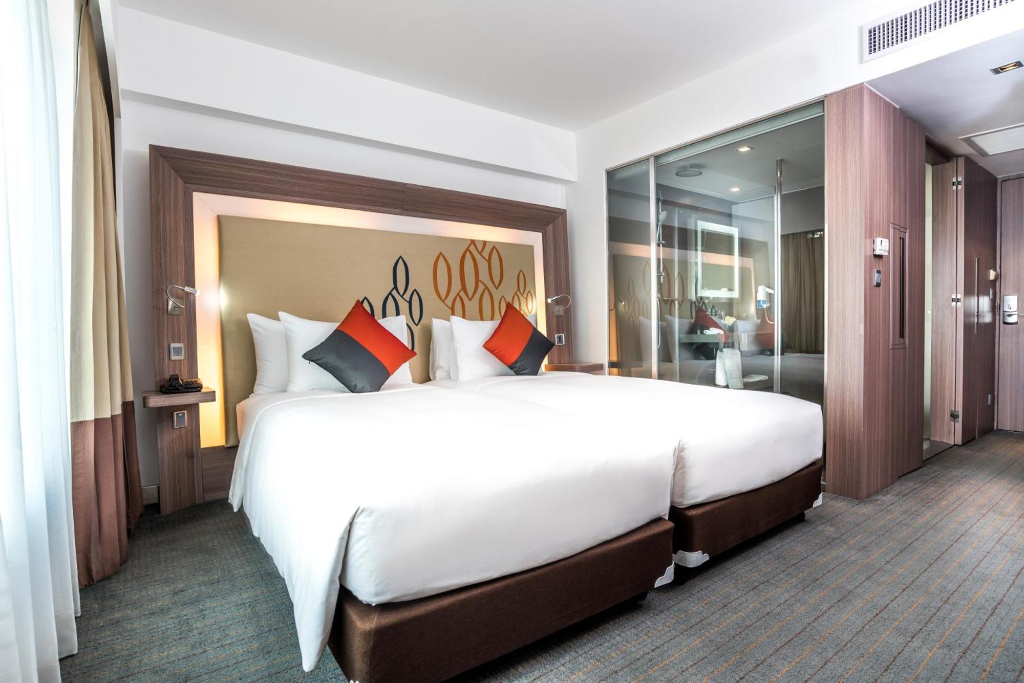 Twin Room,1526615056:JPEG