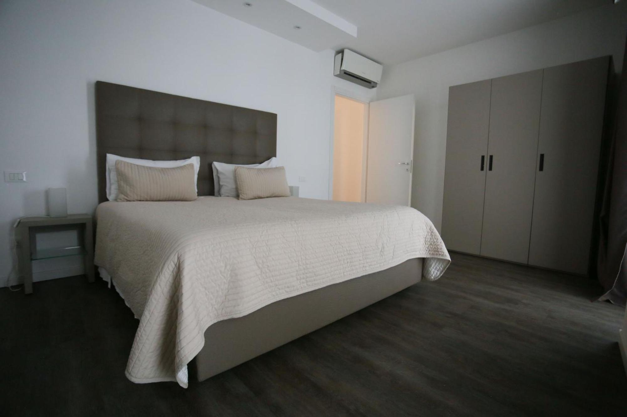 One-Bedroom Suite,1526901793:JPEG