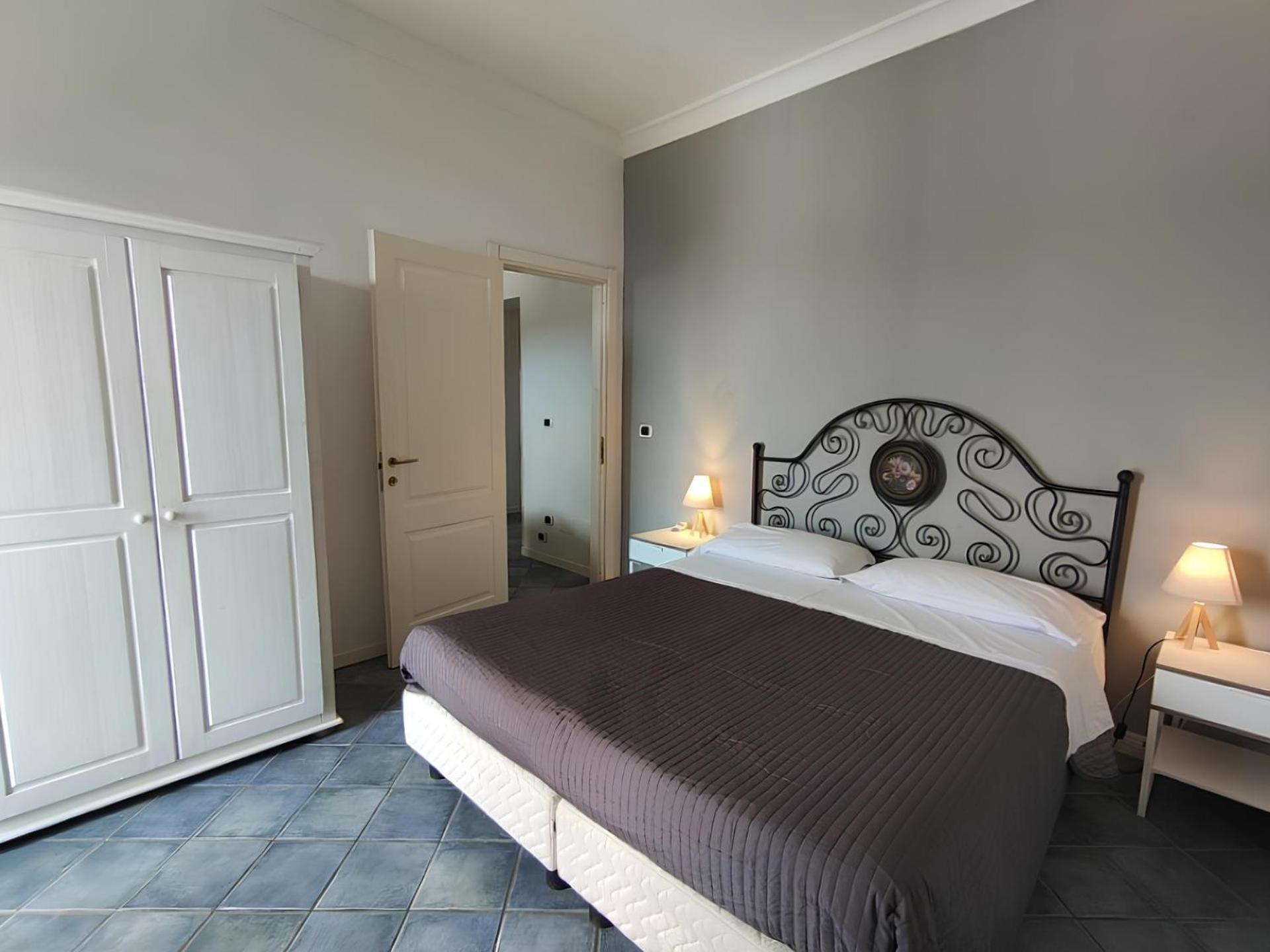 Two-Bedroom Apartment,1433771131:JPEG