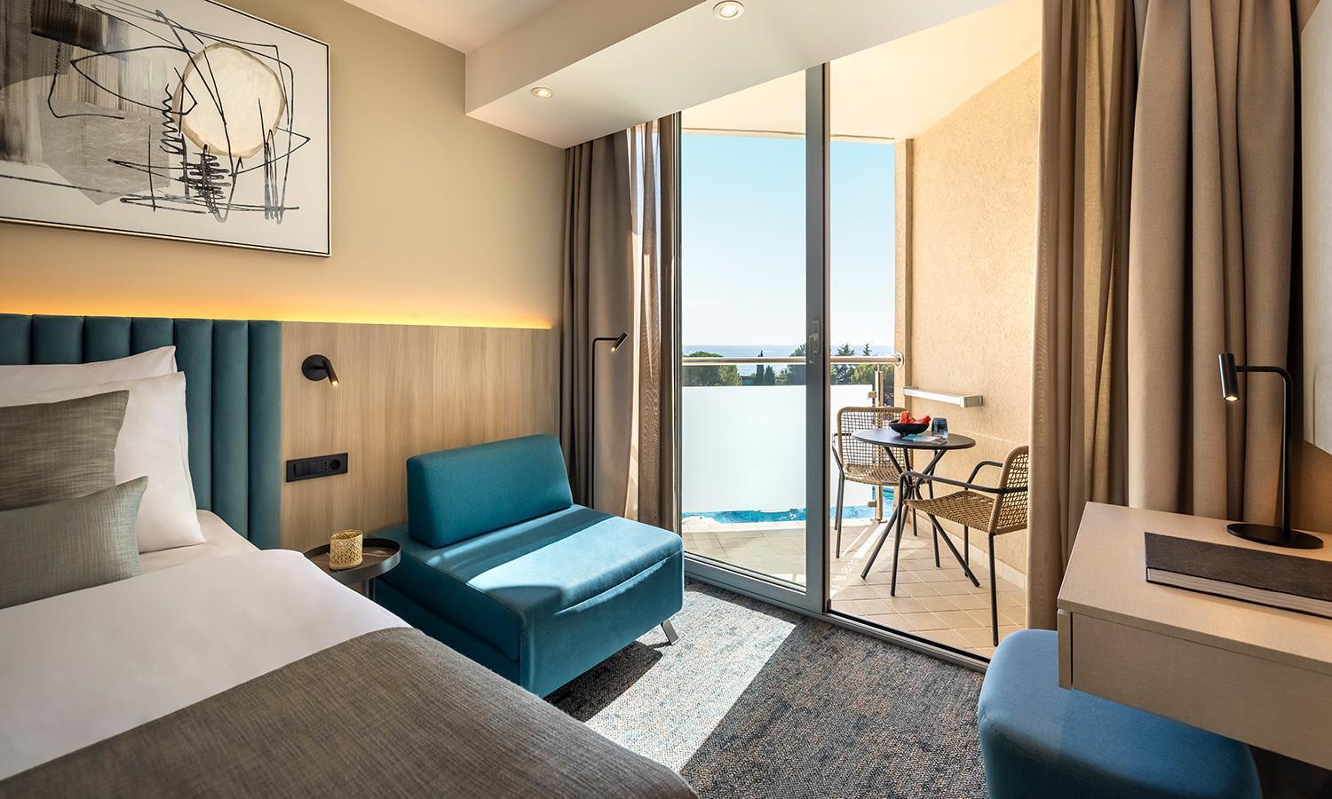 Superior Double Room with Seaside Balcony,1535947102:JPEG