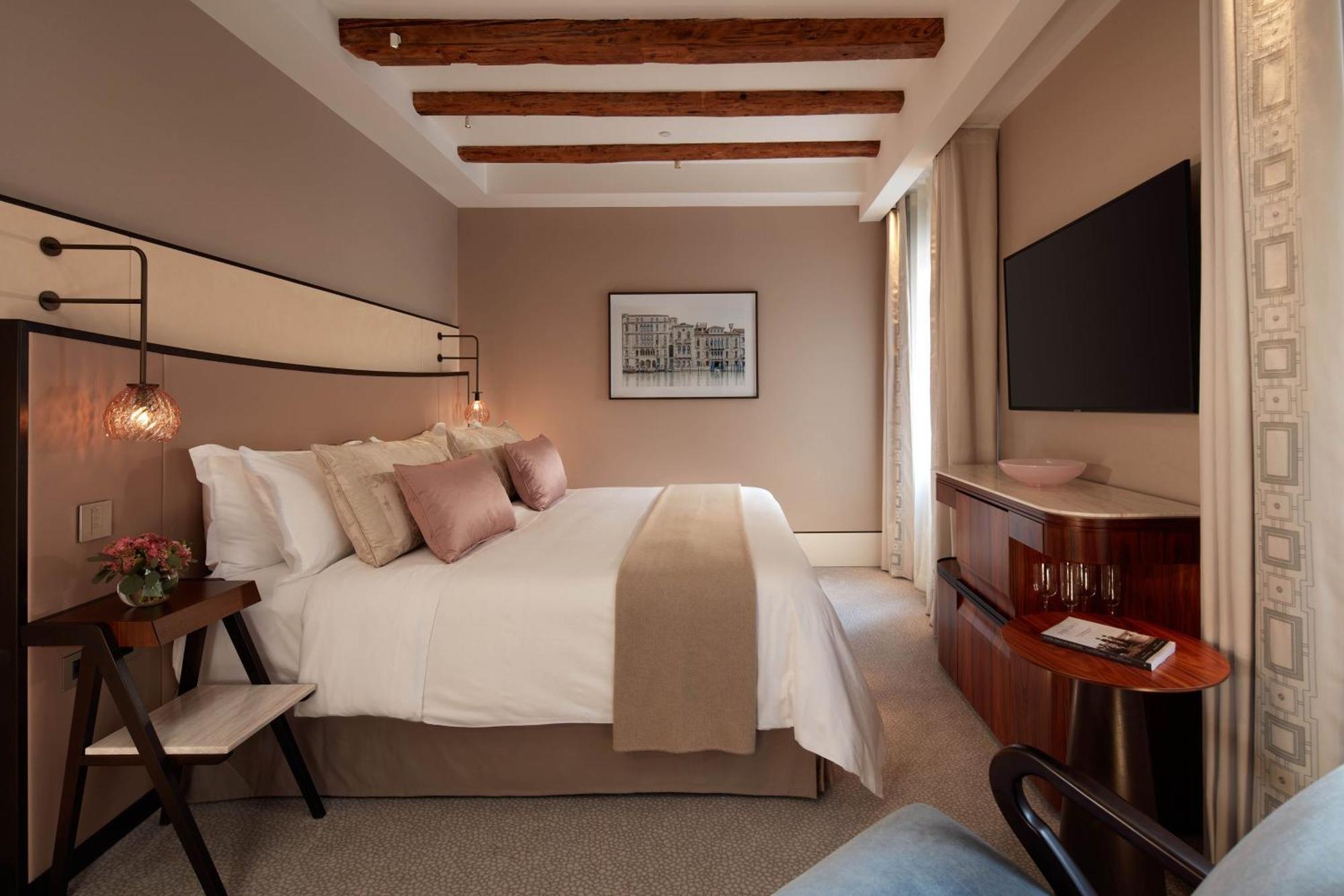 Deluxe Zimmer mit Kingsize-Bett