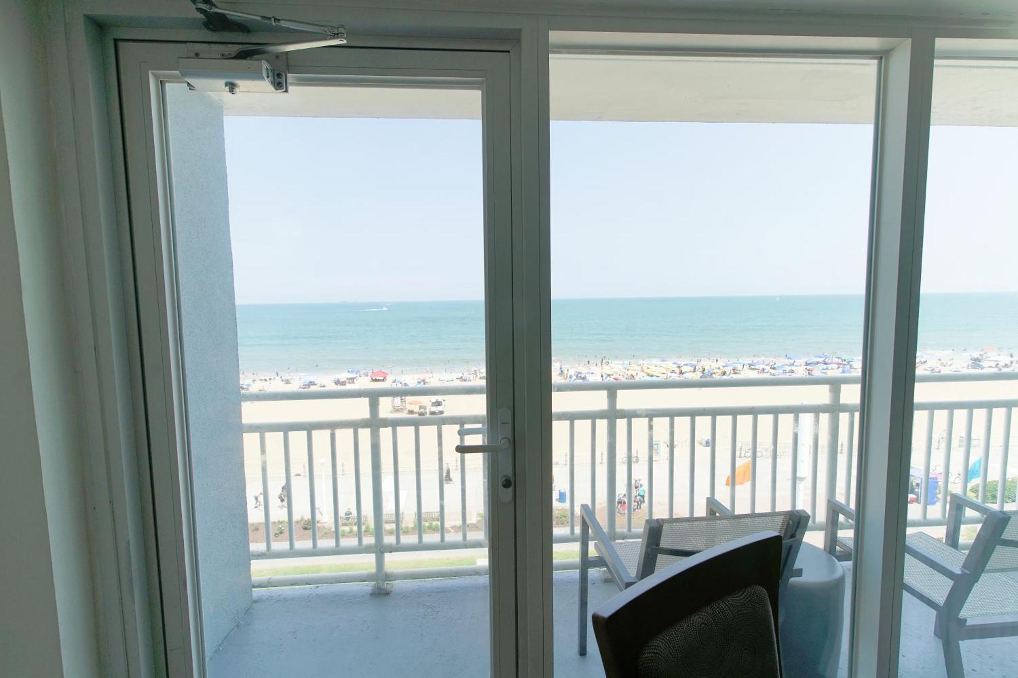Oceanfront Suite Higher Floor