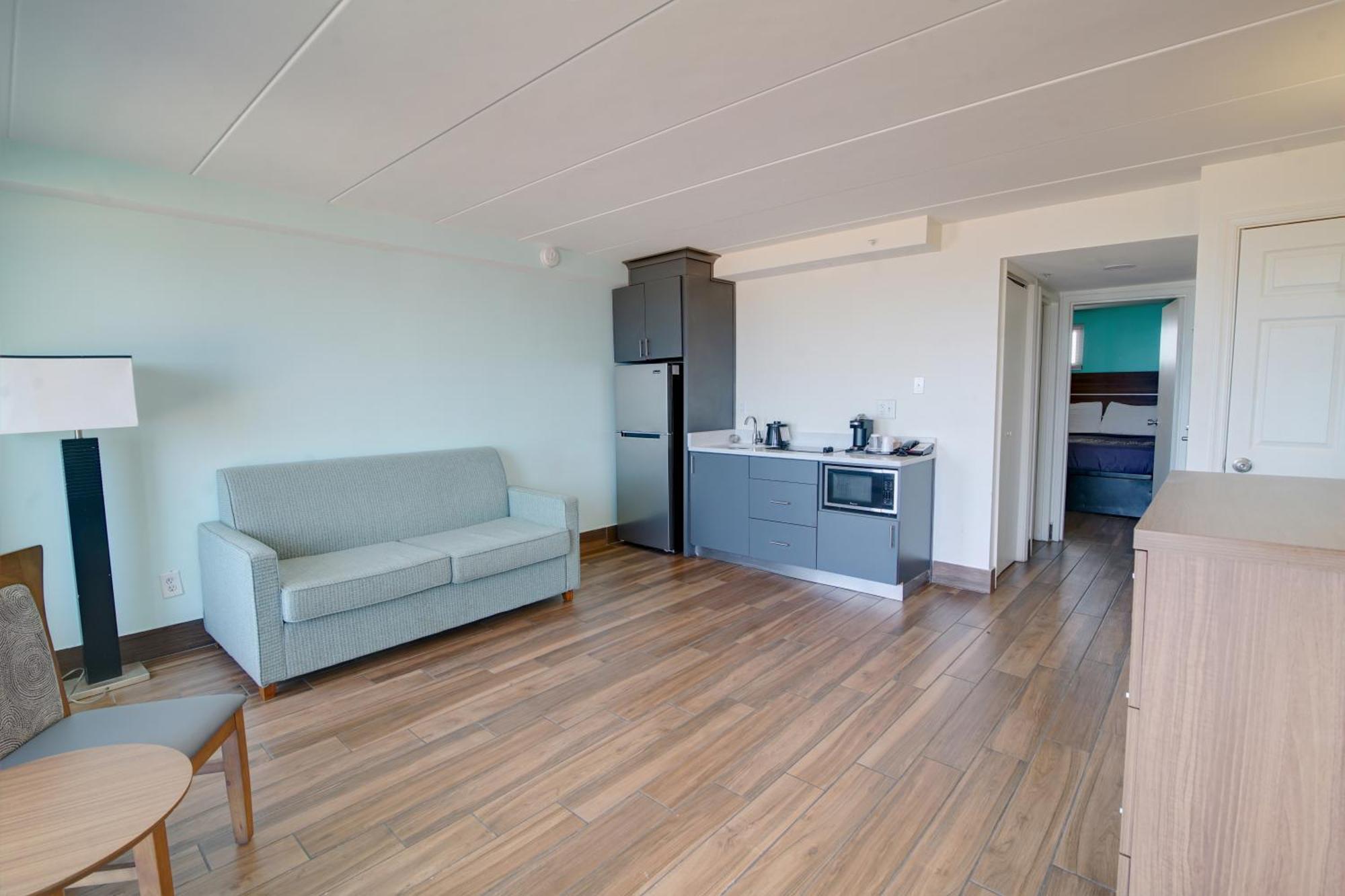 Oceanfront Suite Lower Floor