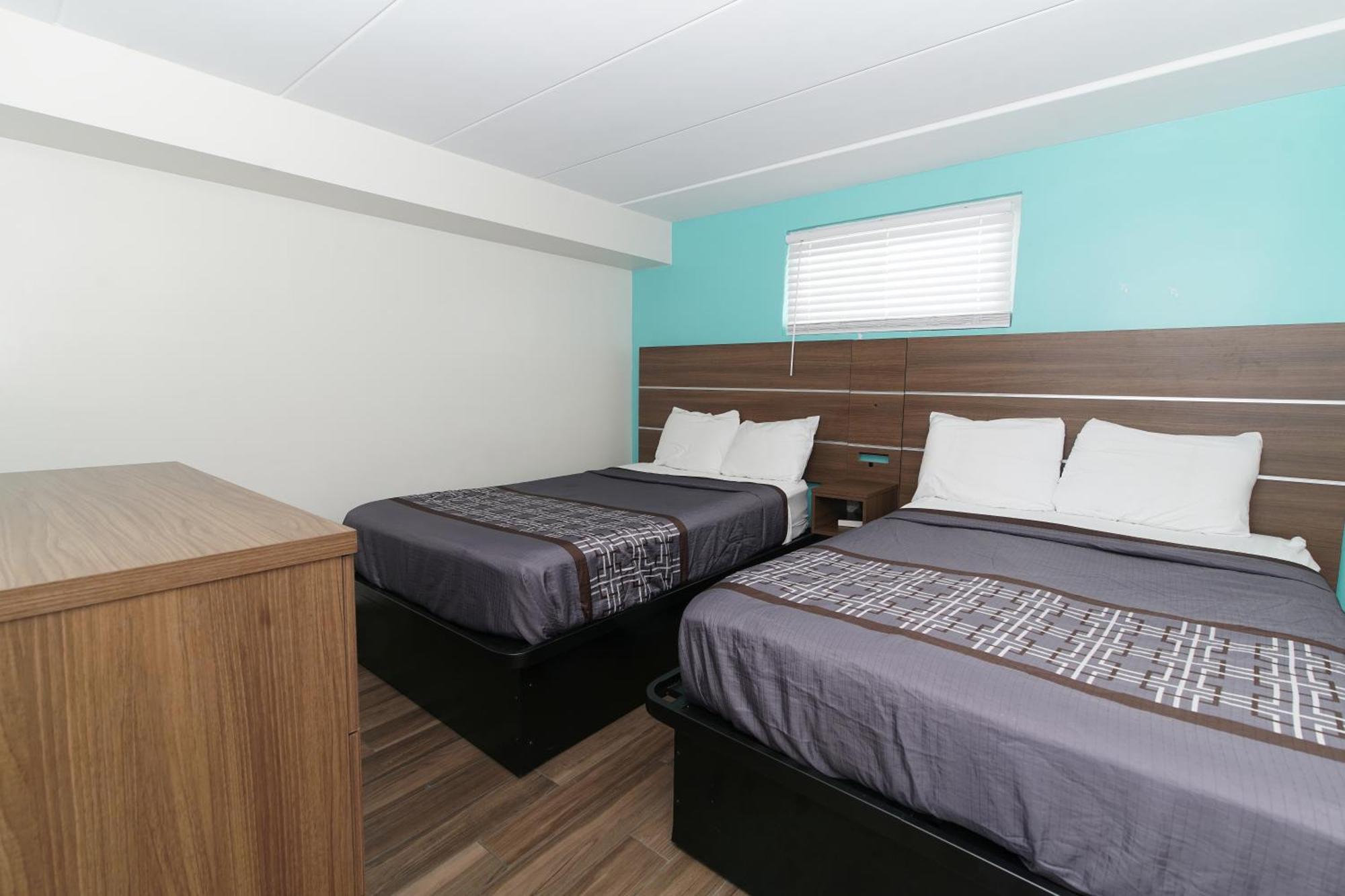 Oceanfront Suite Lower Floor