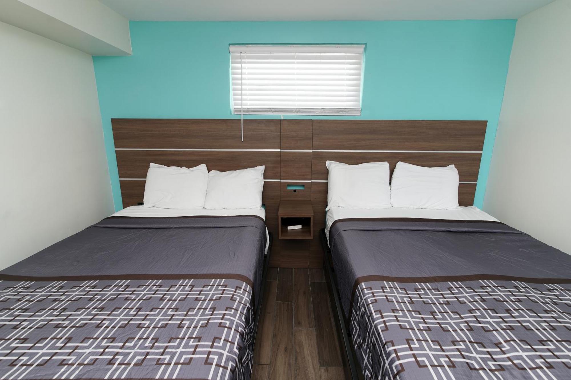 Oceanfront Suite Lower Floor